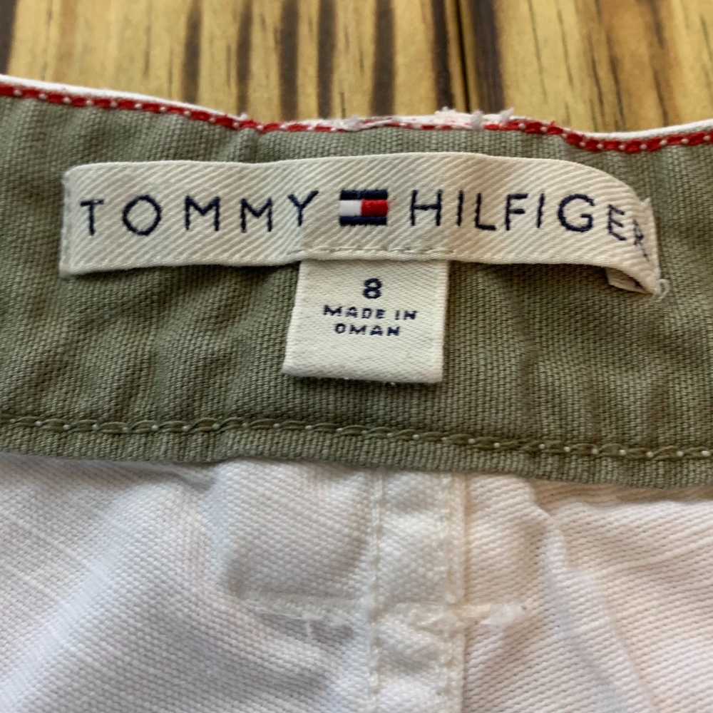 Tommy Hilfiger white shorts - Picture 2 of 5